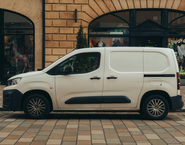 Location camion Nantes : Louez facilement un utilitaire pas cher